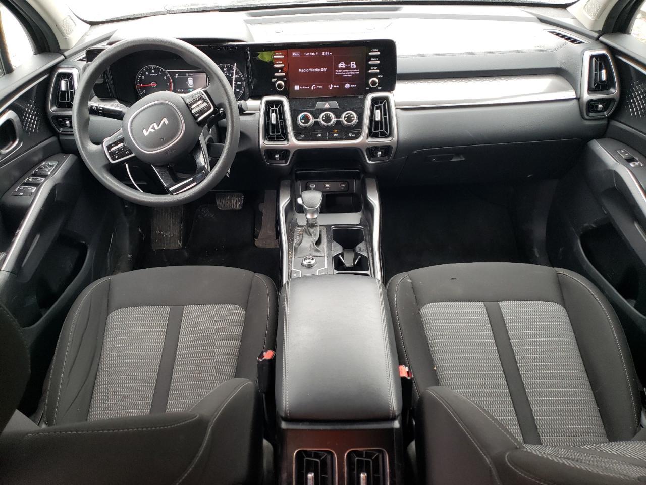 2022 Kia Sorento - Image 8