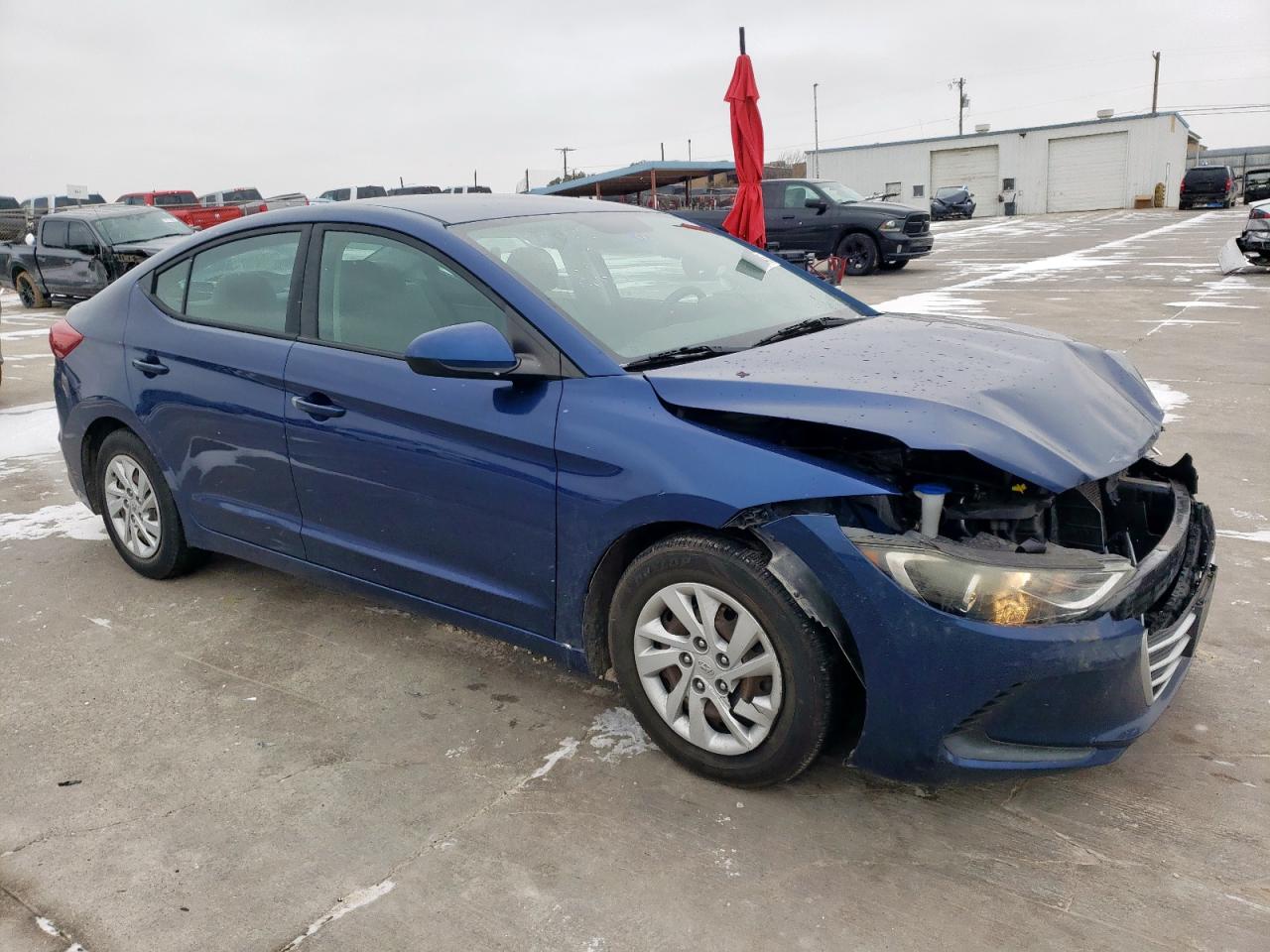 2017 Hyundai Elantra - Image 4