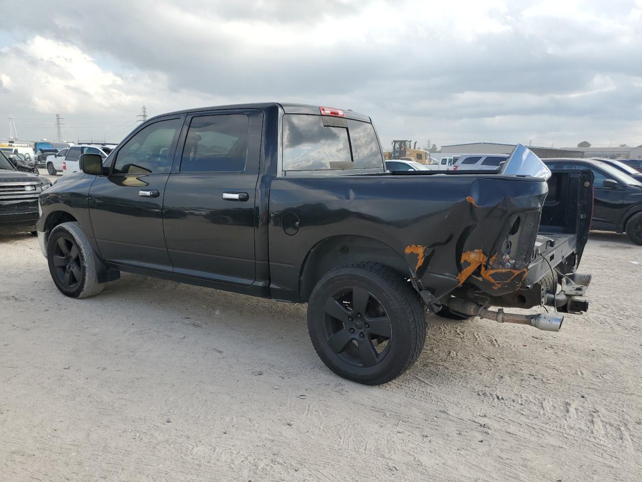 2011 Dodge RAM - Image 2