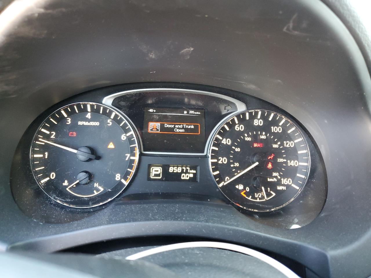 2015 Nissan Altima - Image 9