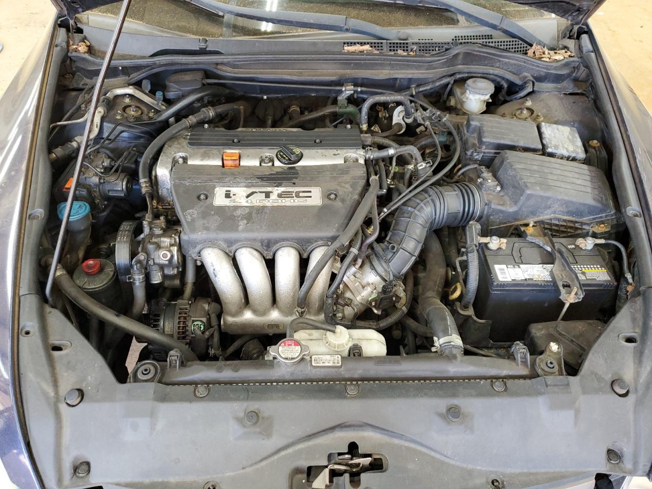 2005 Honda Accord - Image 11