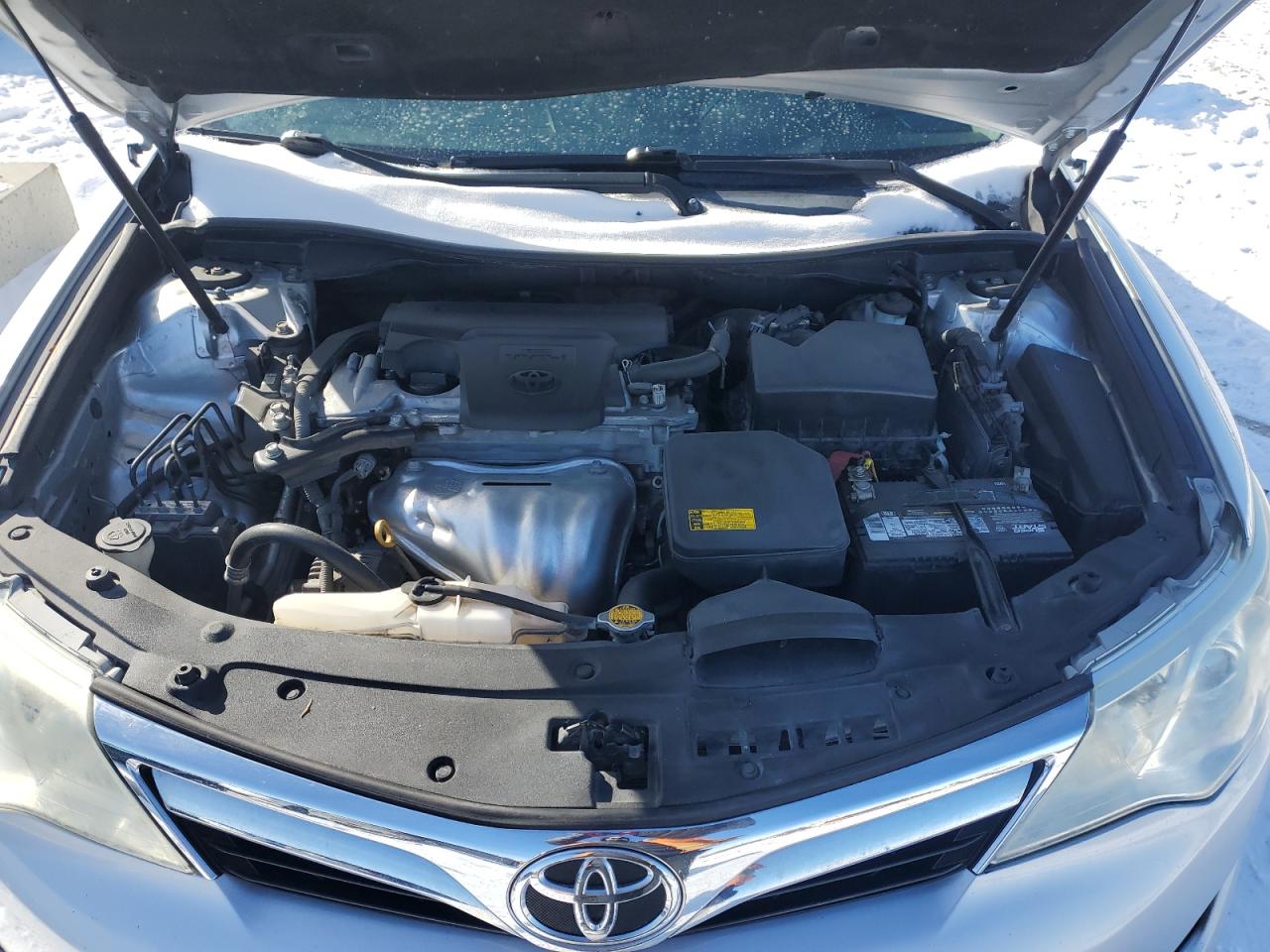 2012 Toyota Camry - Image 11