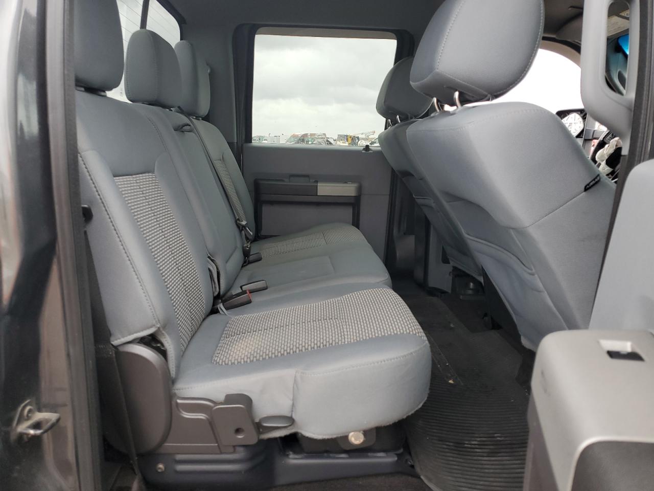 2015 Ford F250 - Image 11