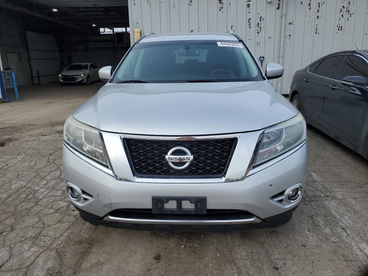 2013 Nissan Pathfinder - Image 5