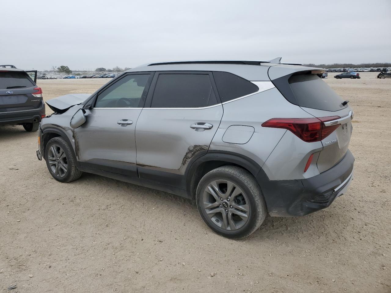 2021 Kia Seltos - Image 2