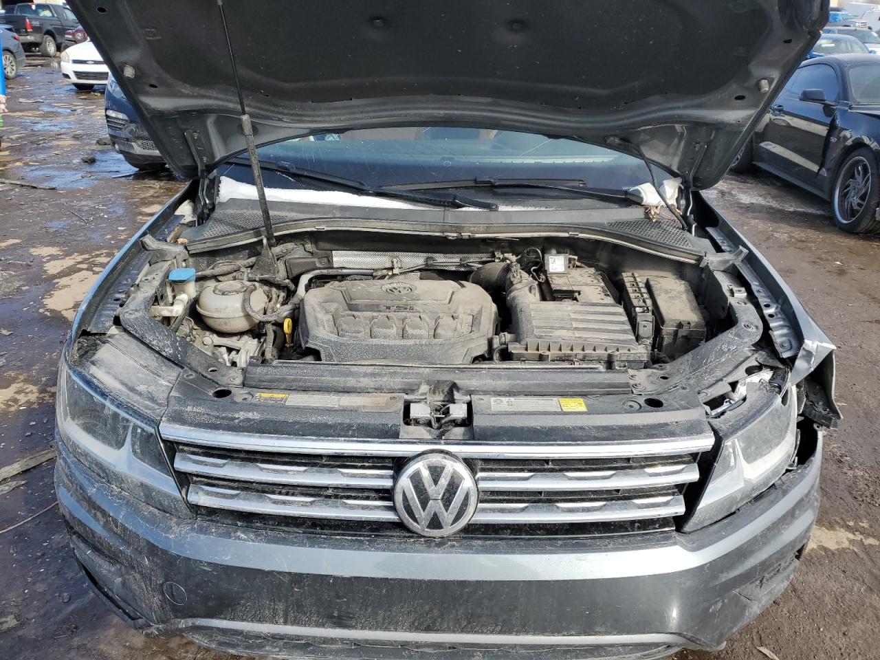 2018 Volkswagen Tiguan - Image 12