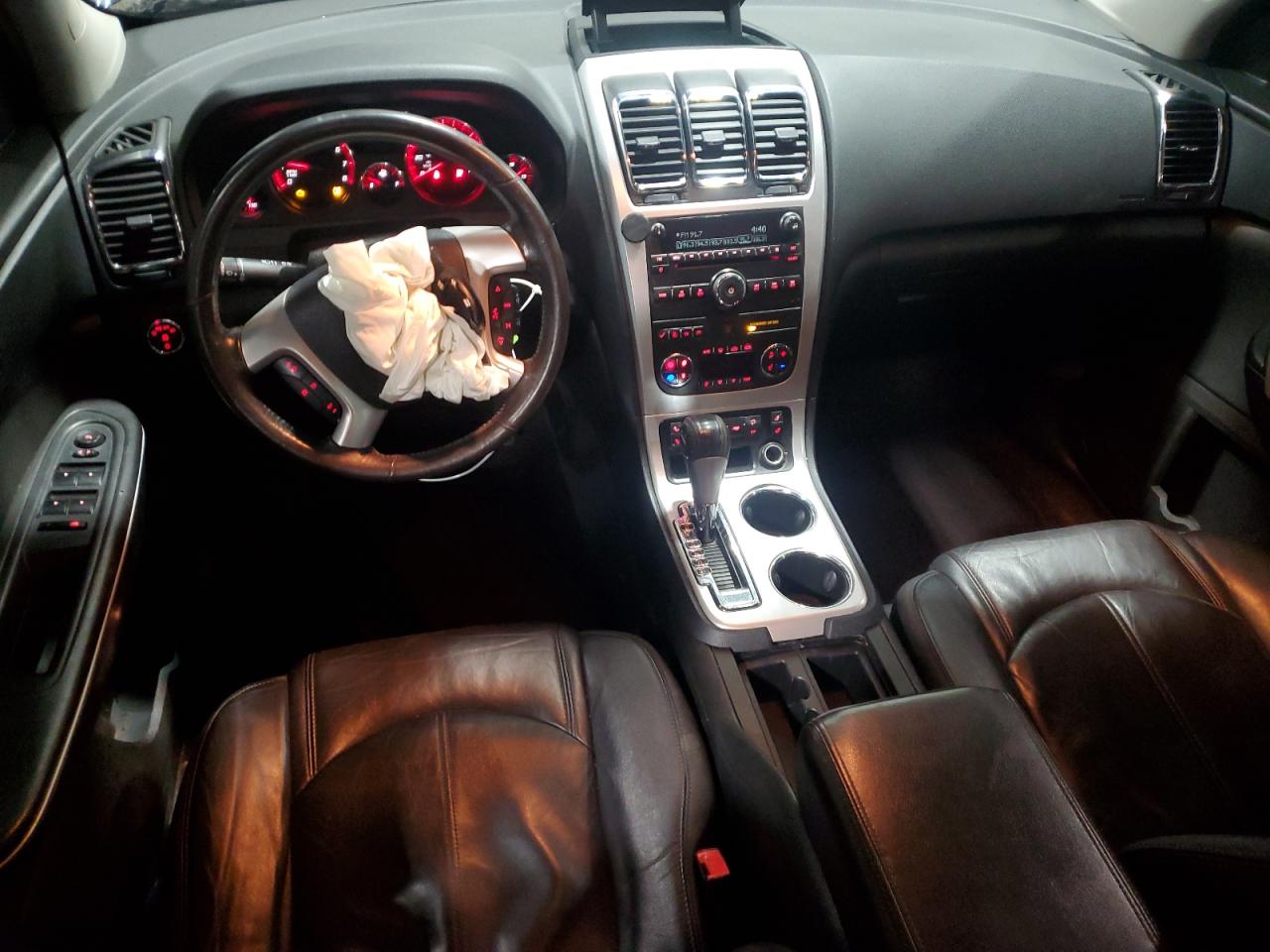 2010 GMC Acadia - Image 8