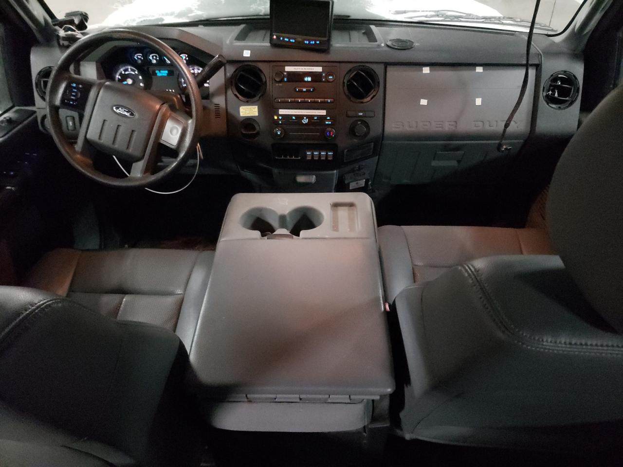 2015 Ford F450 - Image 8