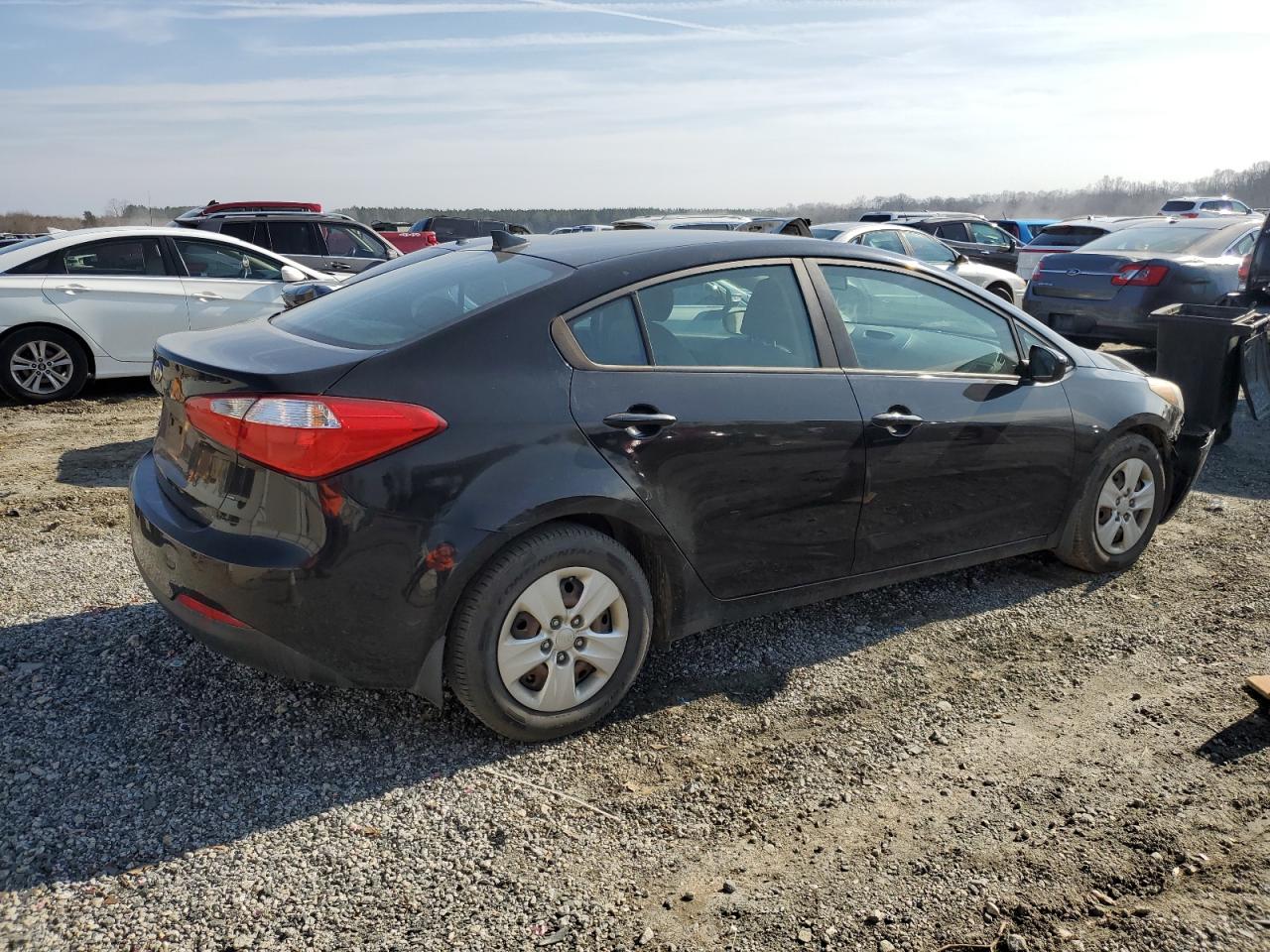 2016 Kia Forte - Image 3