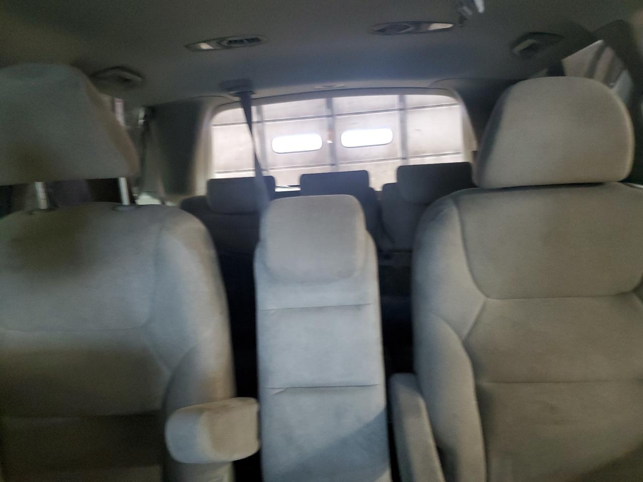 2006 Honda Odyssey - Image 10