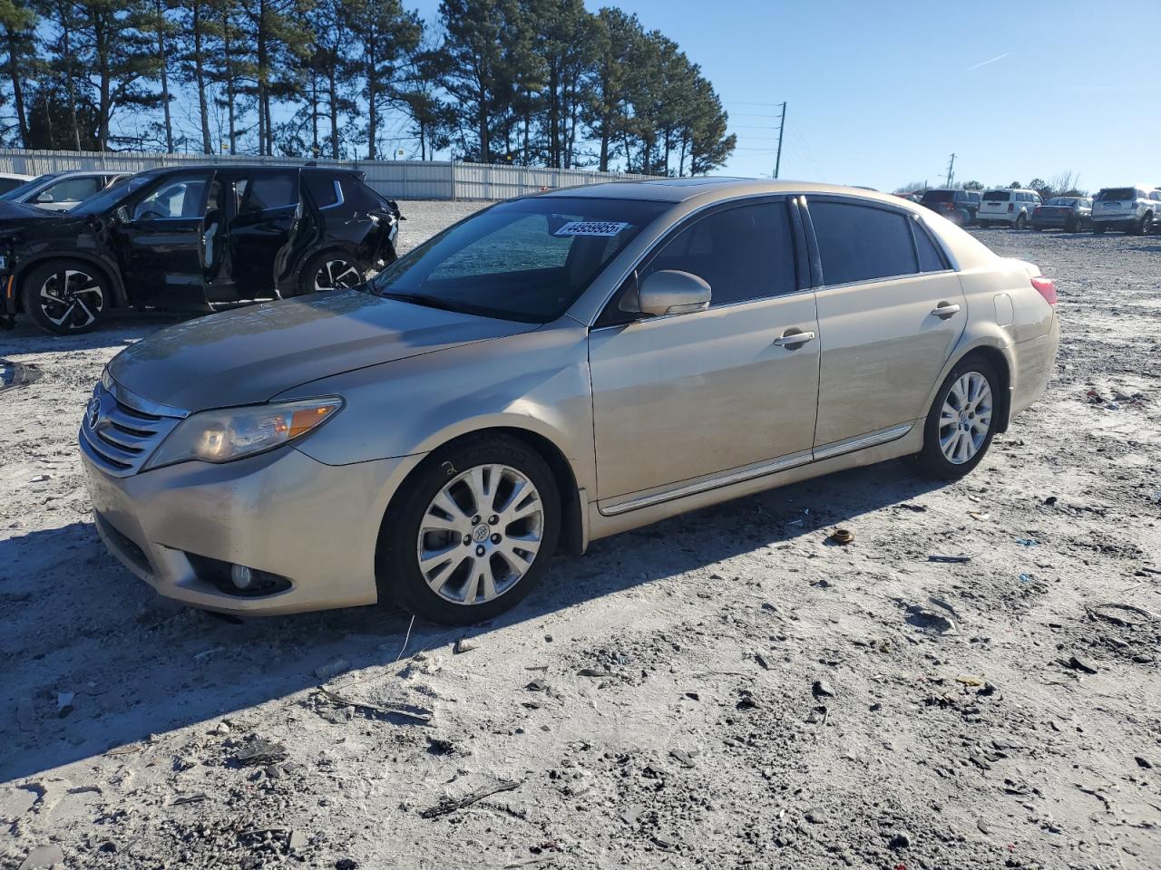 2011 Toyota Avalon - Image 1