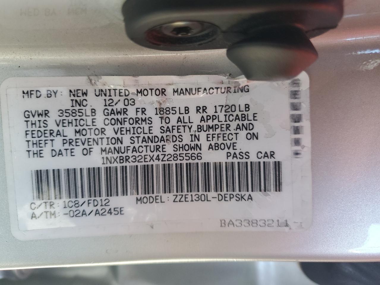 2004 Toyota Corolla - Image 12