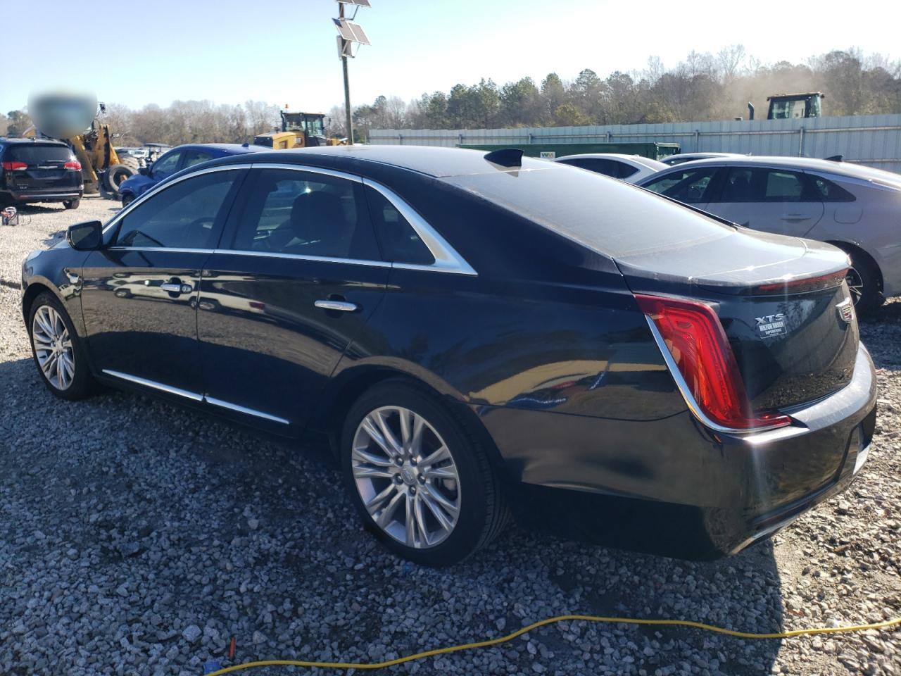 2019 Cadillac XTS - Image 2