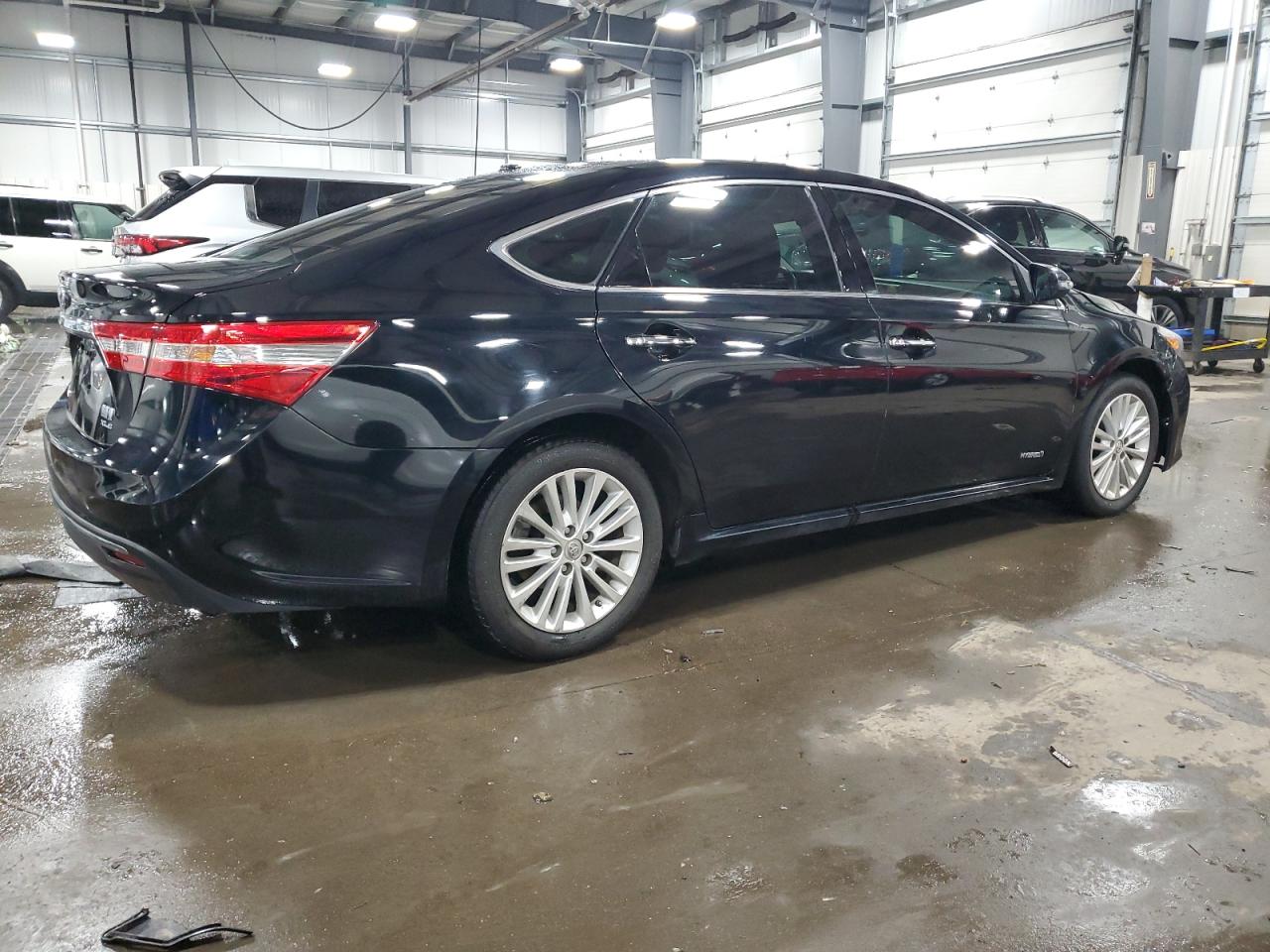 2013 Toyota Avalon - Image 3