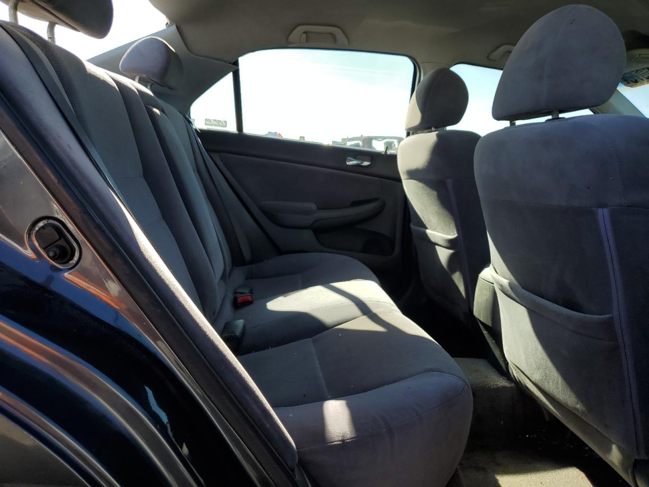 2003 Honda Accord - Image 10