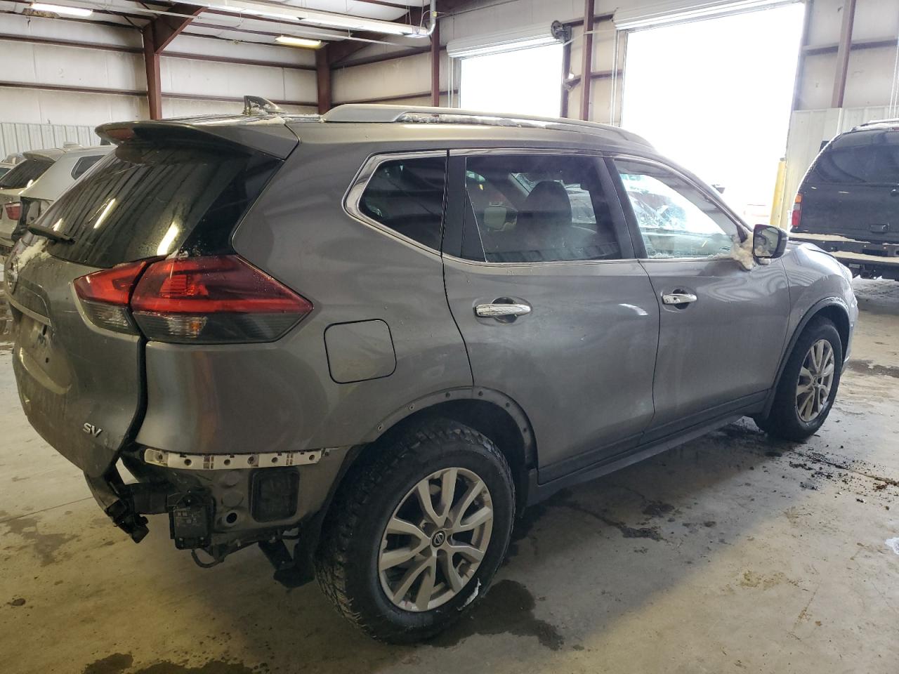 2018 Nissan Rogue - Image 3
