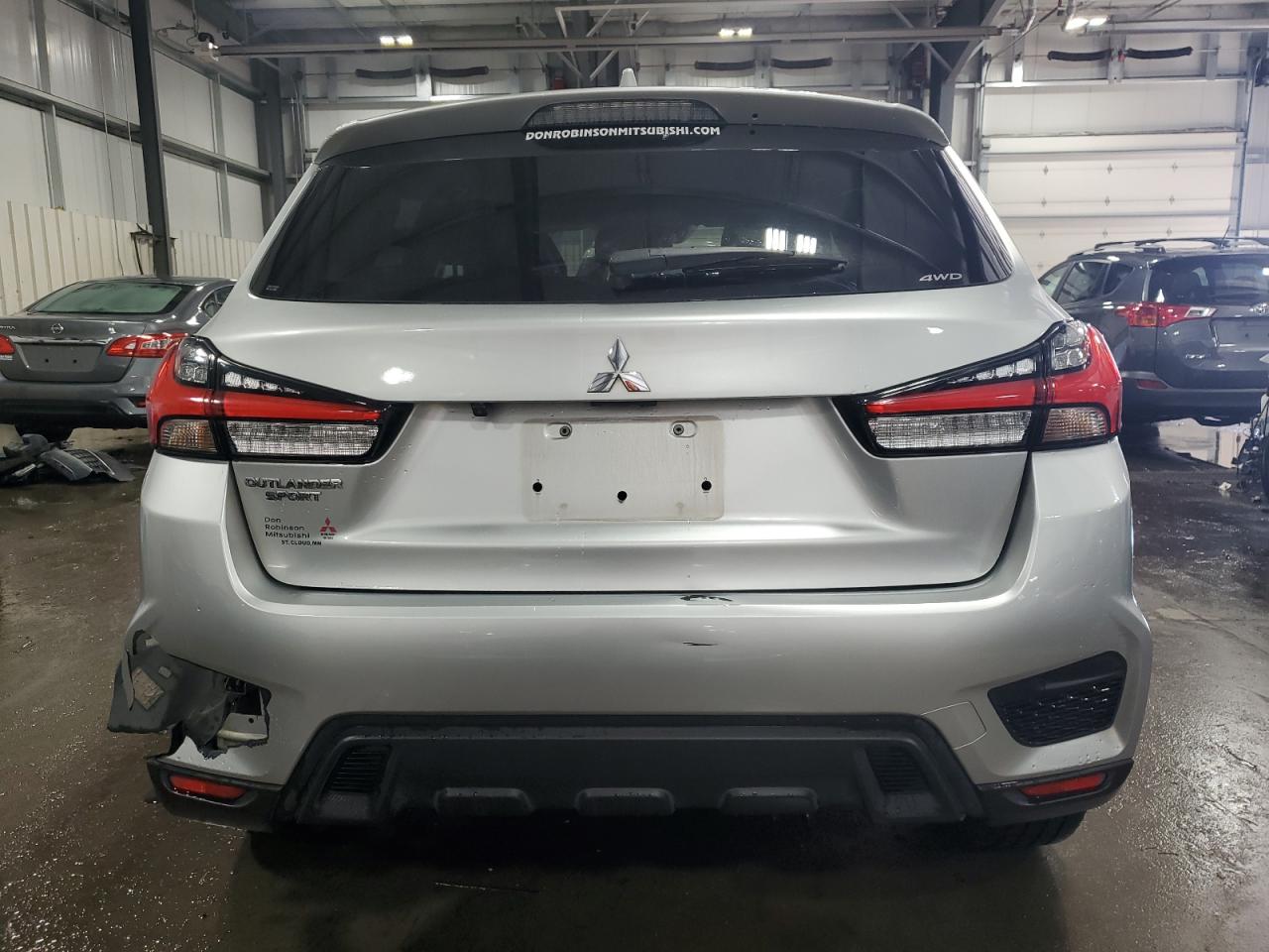2021 Mitsubishi Outlander - Image 6