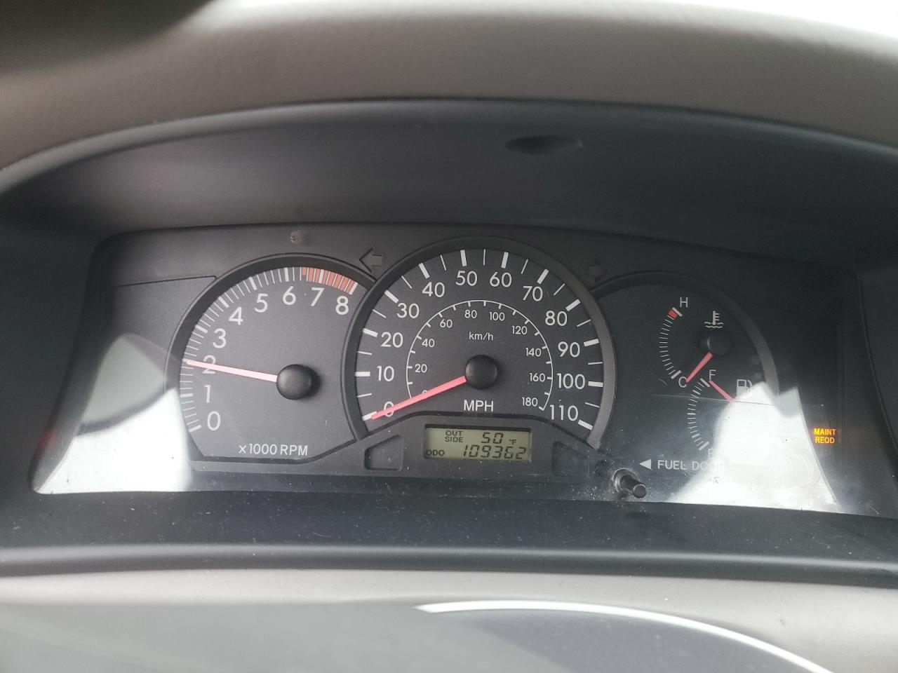 2005 Toyota Corolla - Image 9