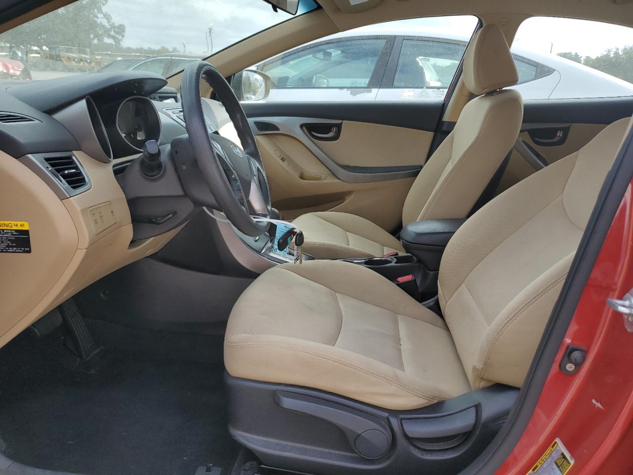 2013 Hyundai Elantra - Image 7