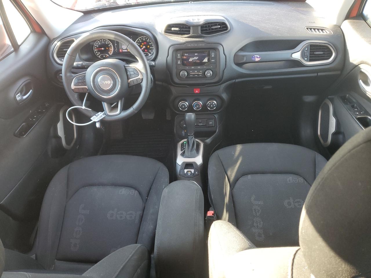 2017 Jeep Renegade - Image 8