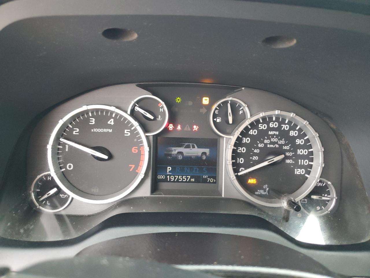 2015 Toyota Tundra - Image 9