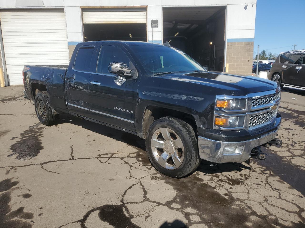2015 Chevrolet Silverado - Image 4