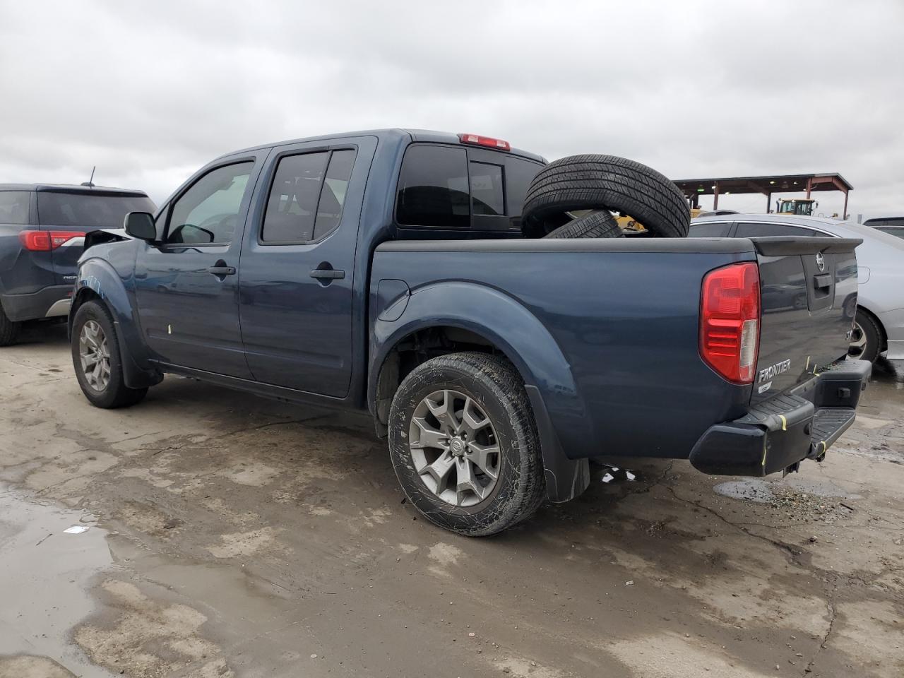 2021 Nissan Navara (Frontier) - Image 2