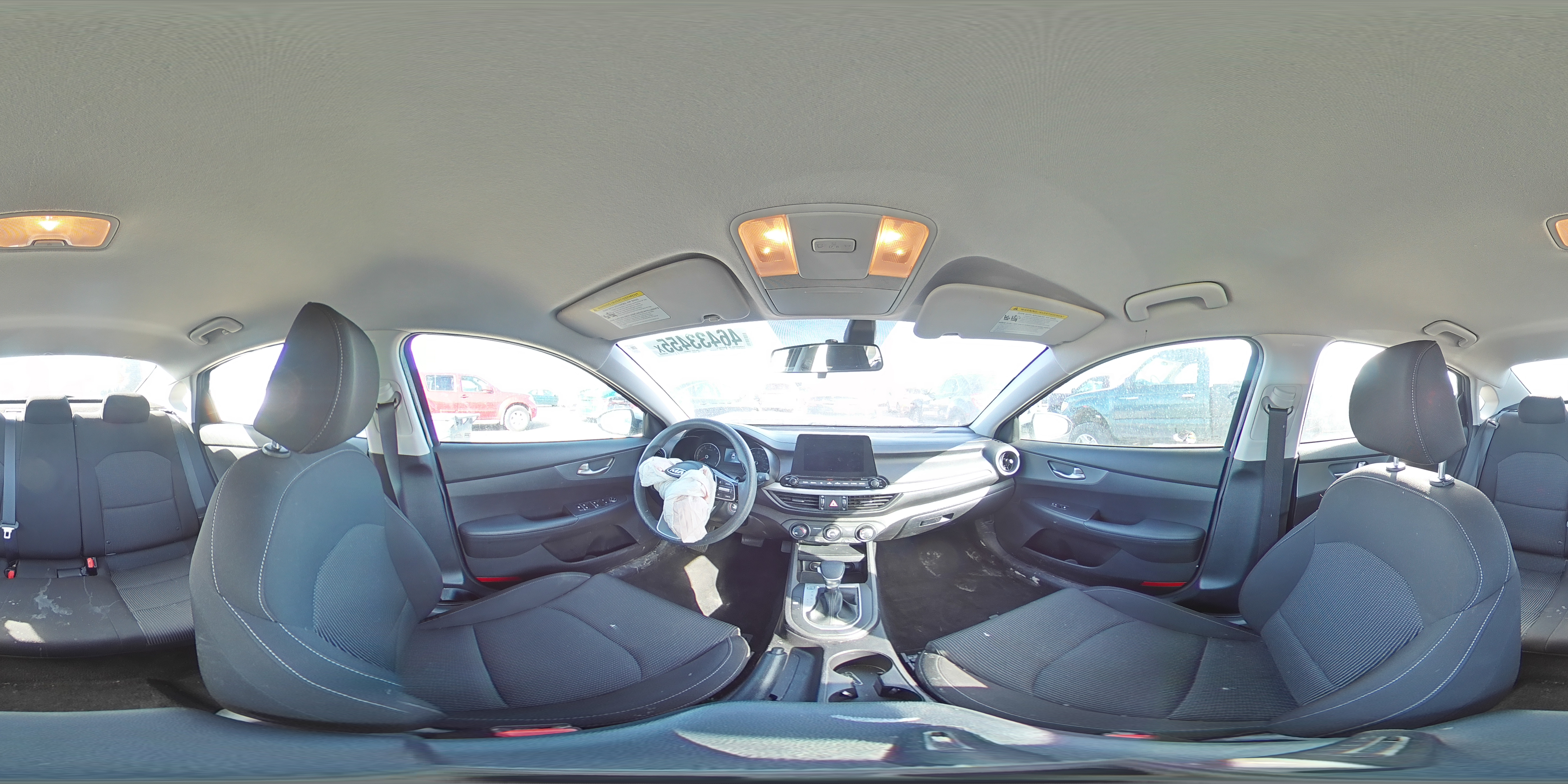2021 Kia Forte - Image 14