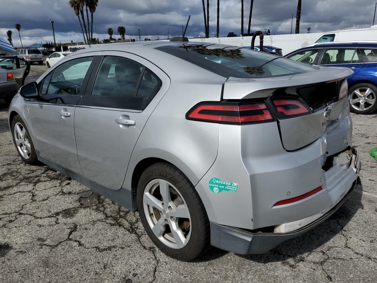2015 Chevrolet Volt - Image 2
