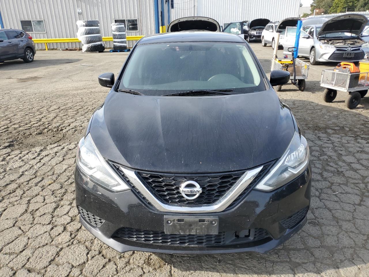2018 Nissan Sentra - Image 5