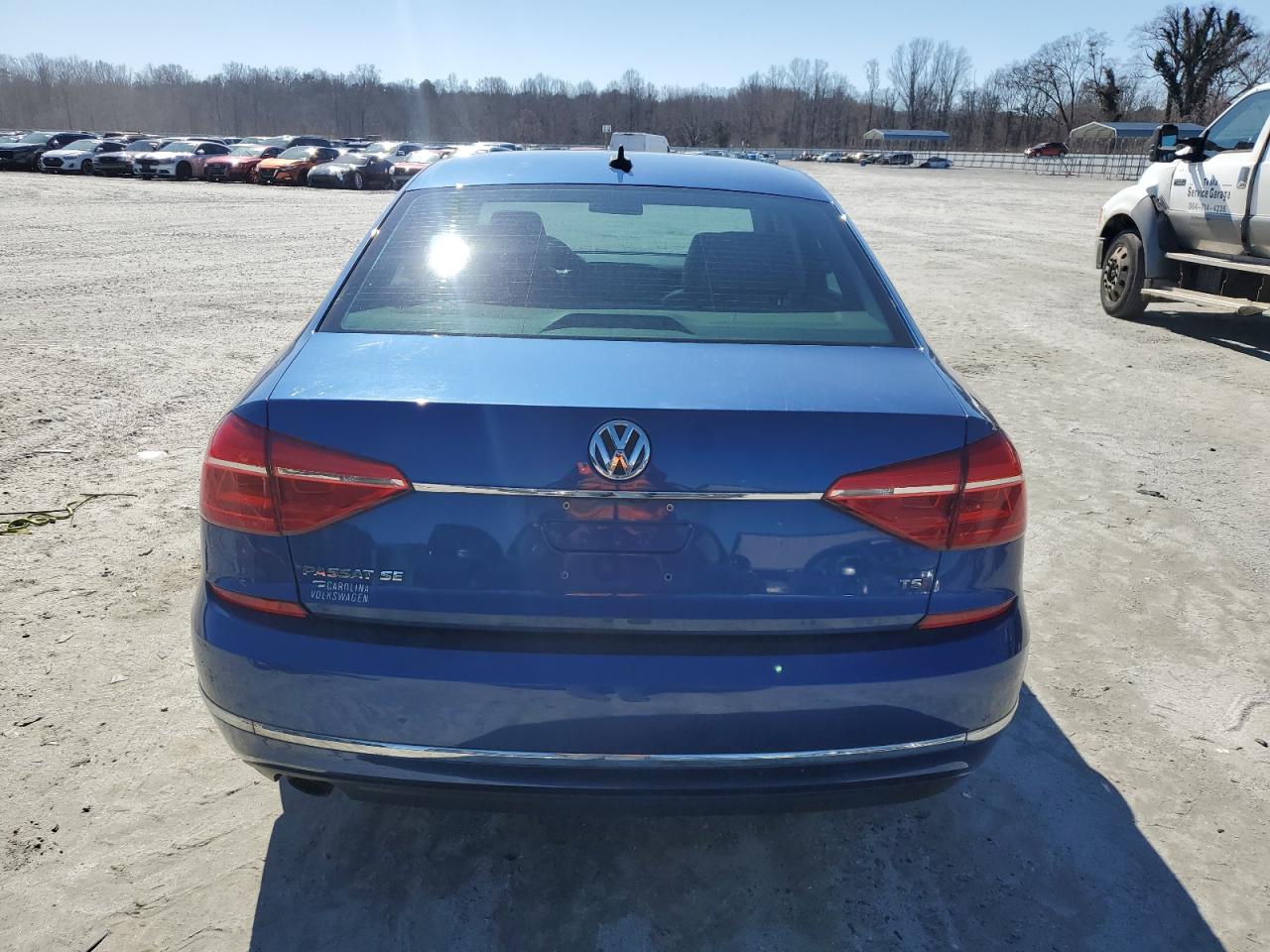 2016 Volkswagen Passat - Image 6