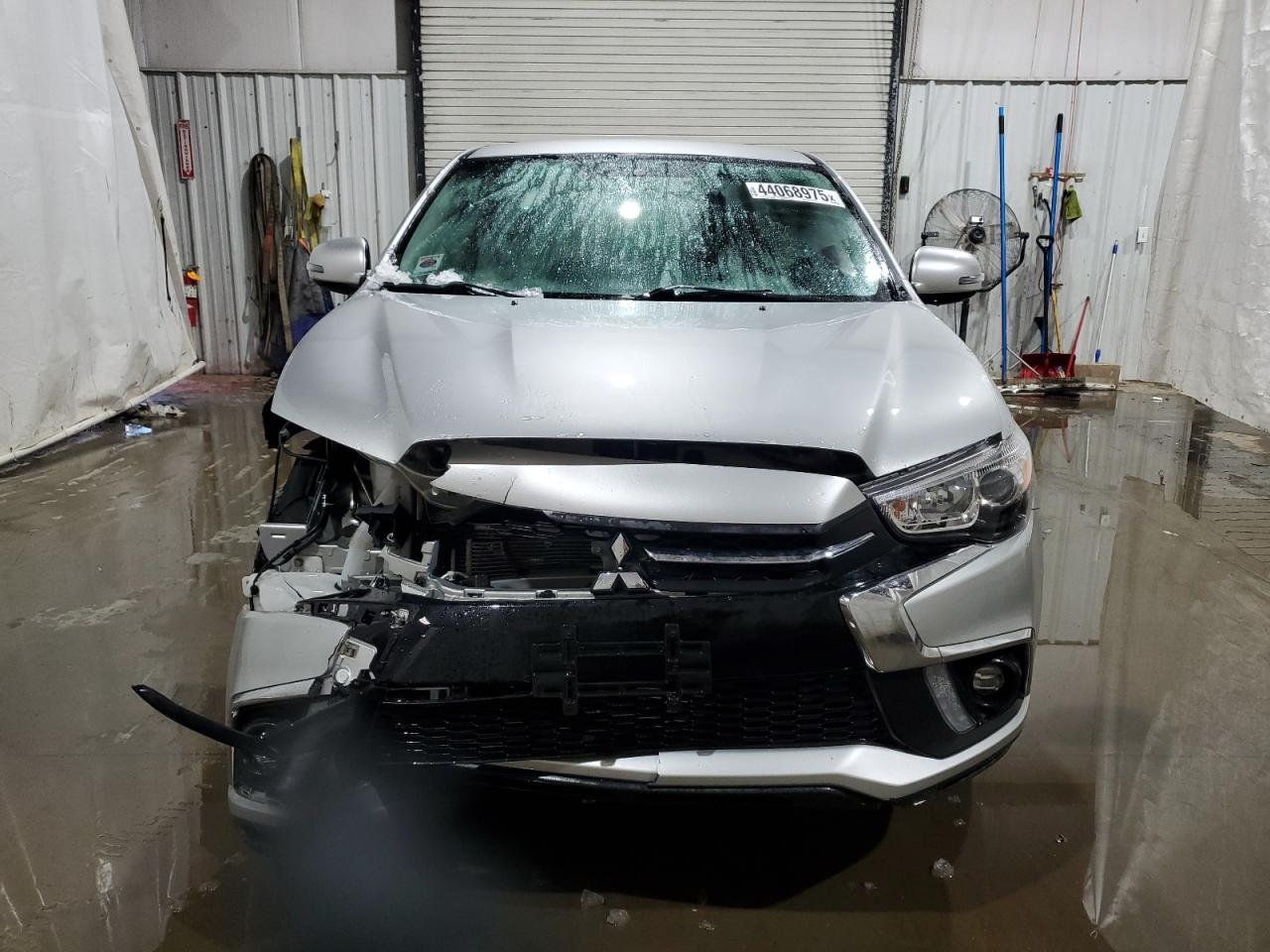 2018 Mitsubishi Outlander - Image 5