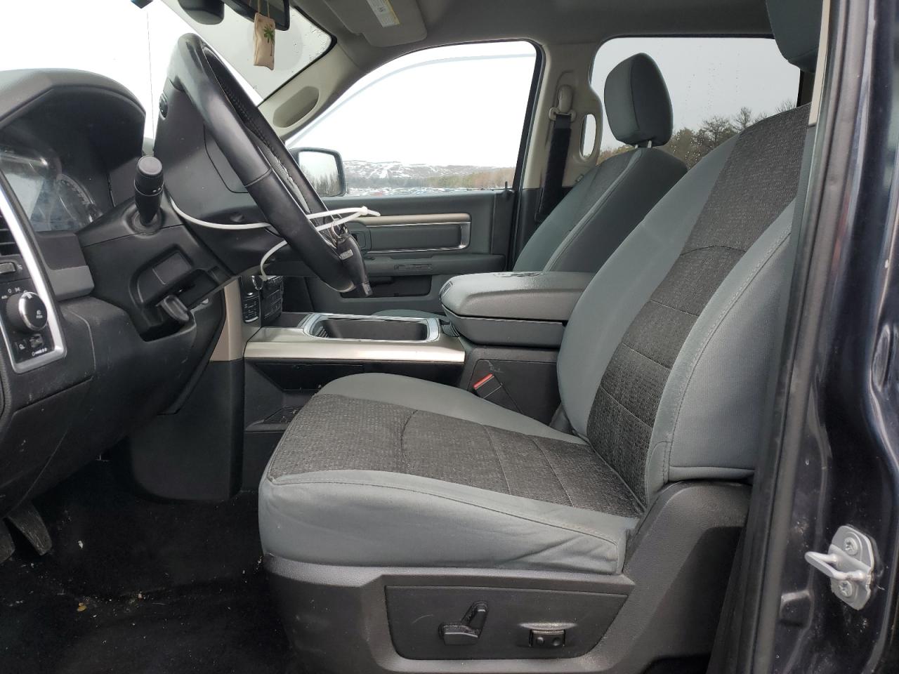 2017 RAM 1500 - Image 7