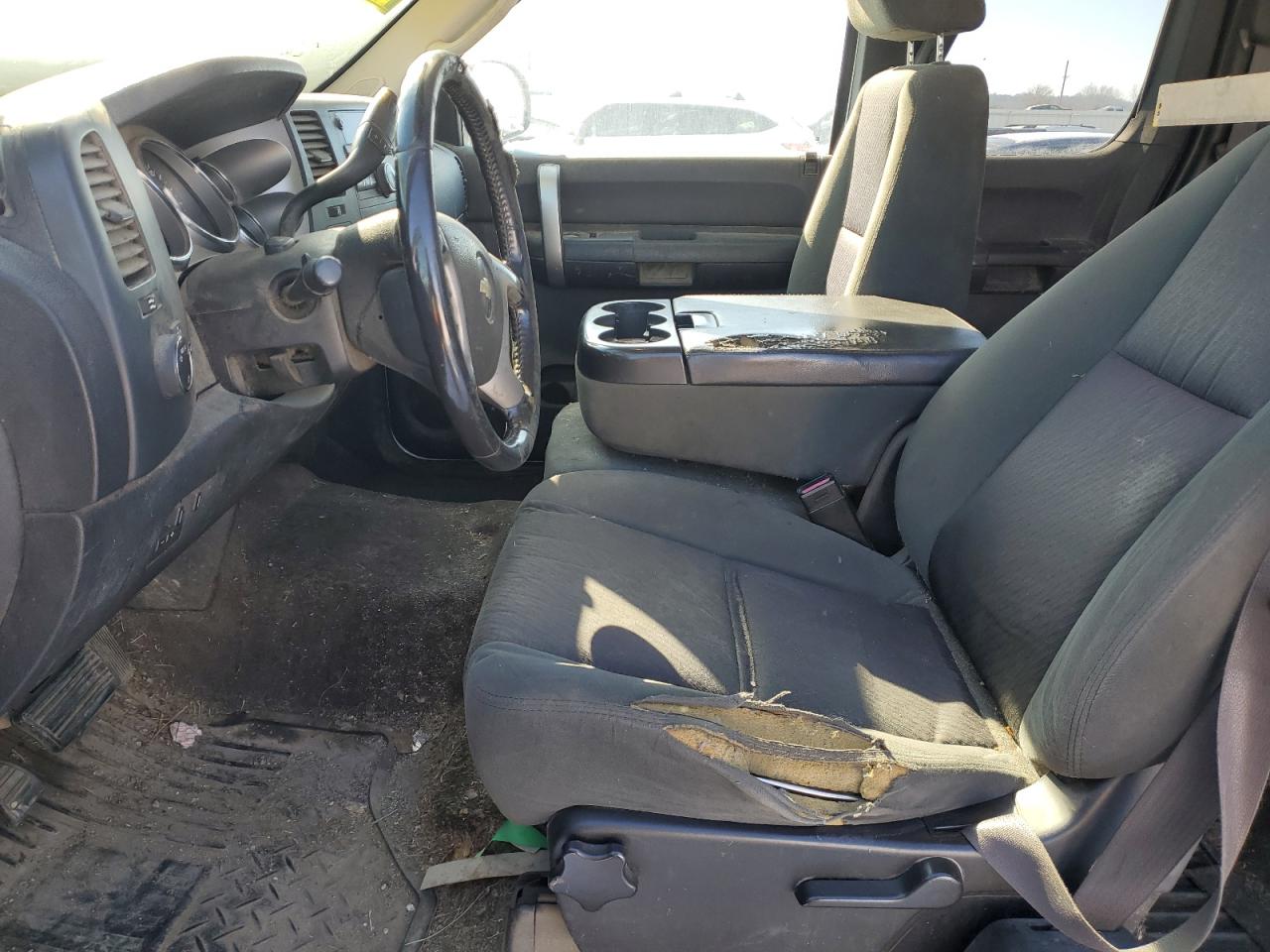 2009 Chevrolet Silverado - Image 7