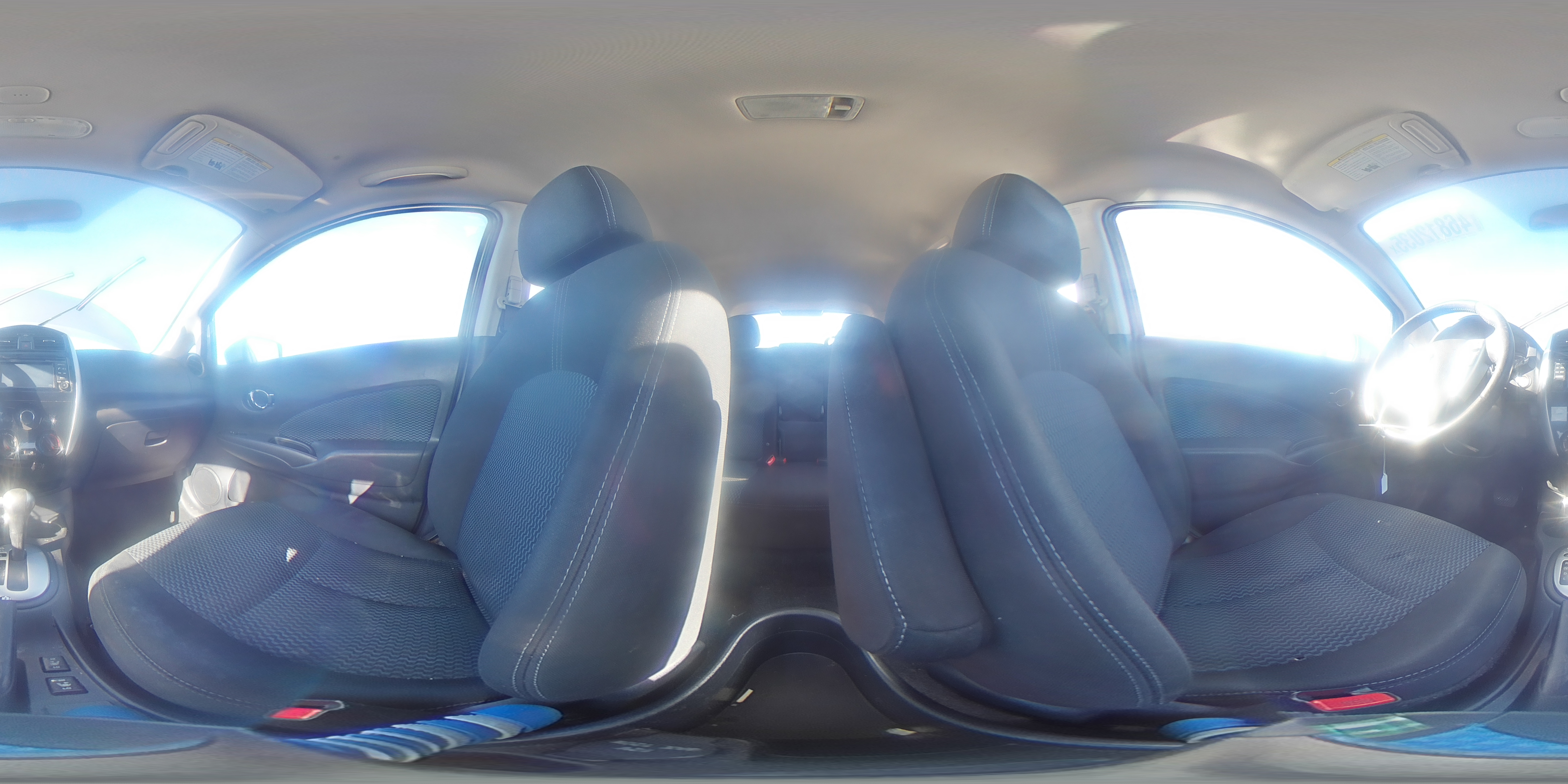 2015 Nissan Versa - Image 13