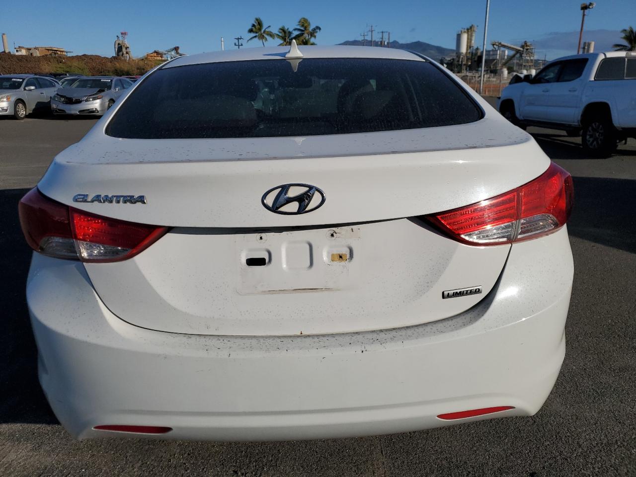 2013 Hyundai Elantra - Image 6