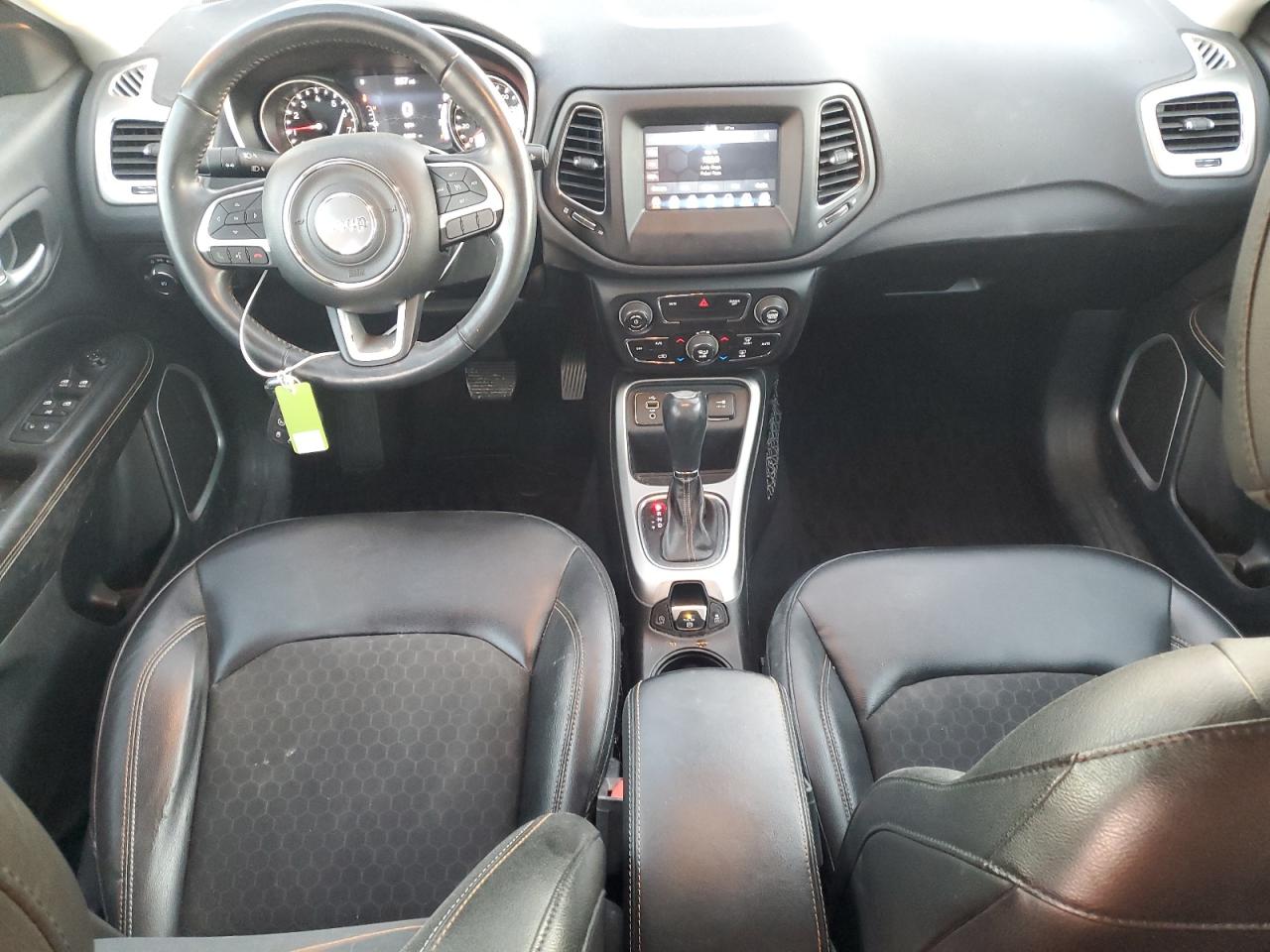 2018 Jeep Compass - Image 8