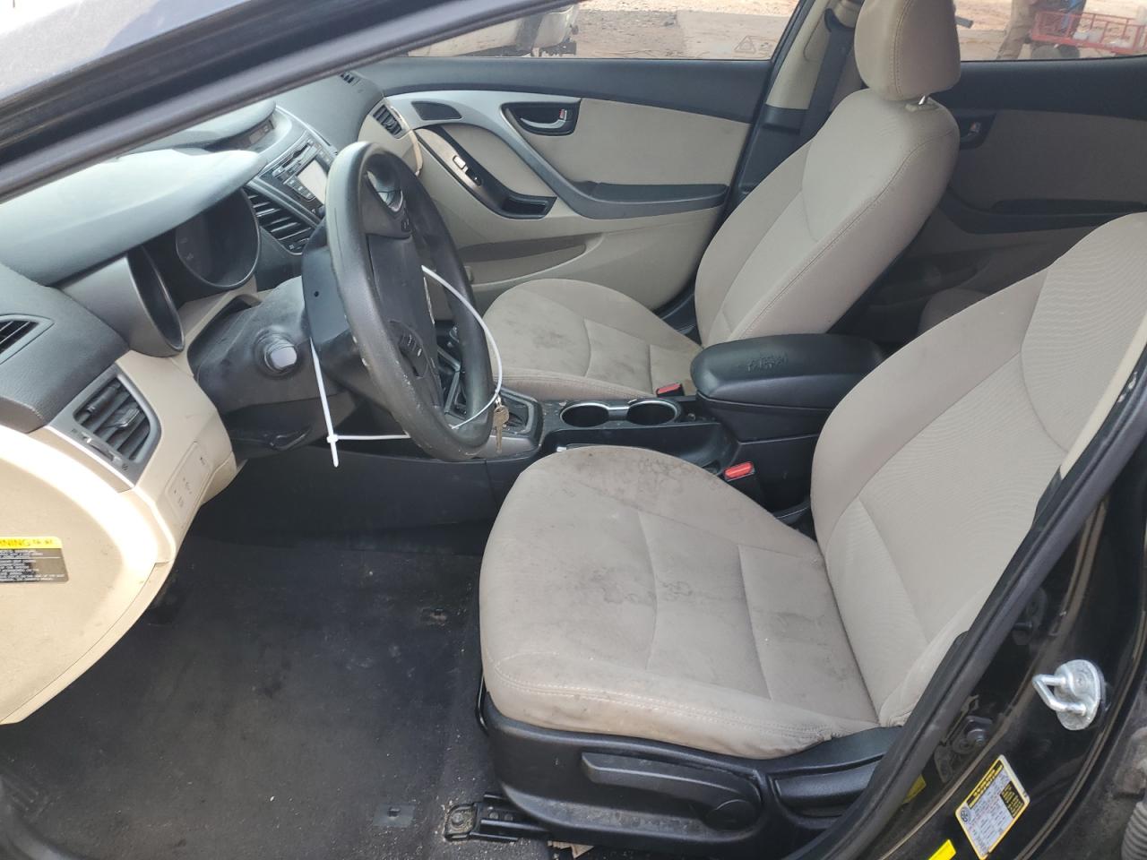 2016 Hyundai Elantra - Image 7