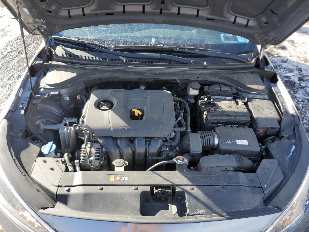 2019 Hyundai Elantra - Image 11