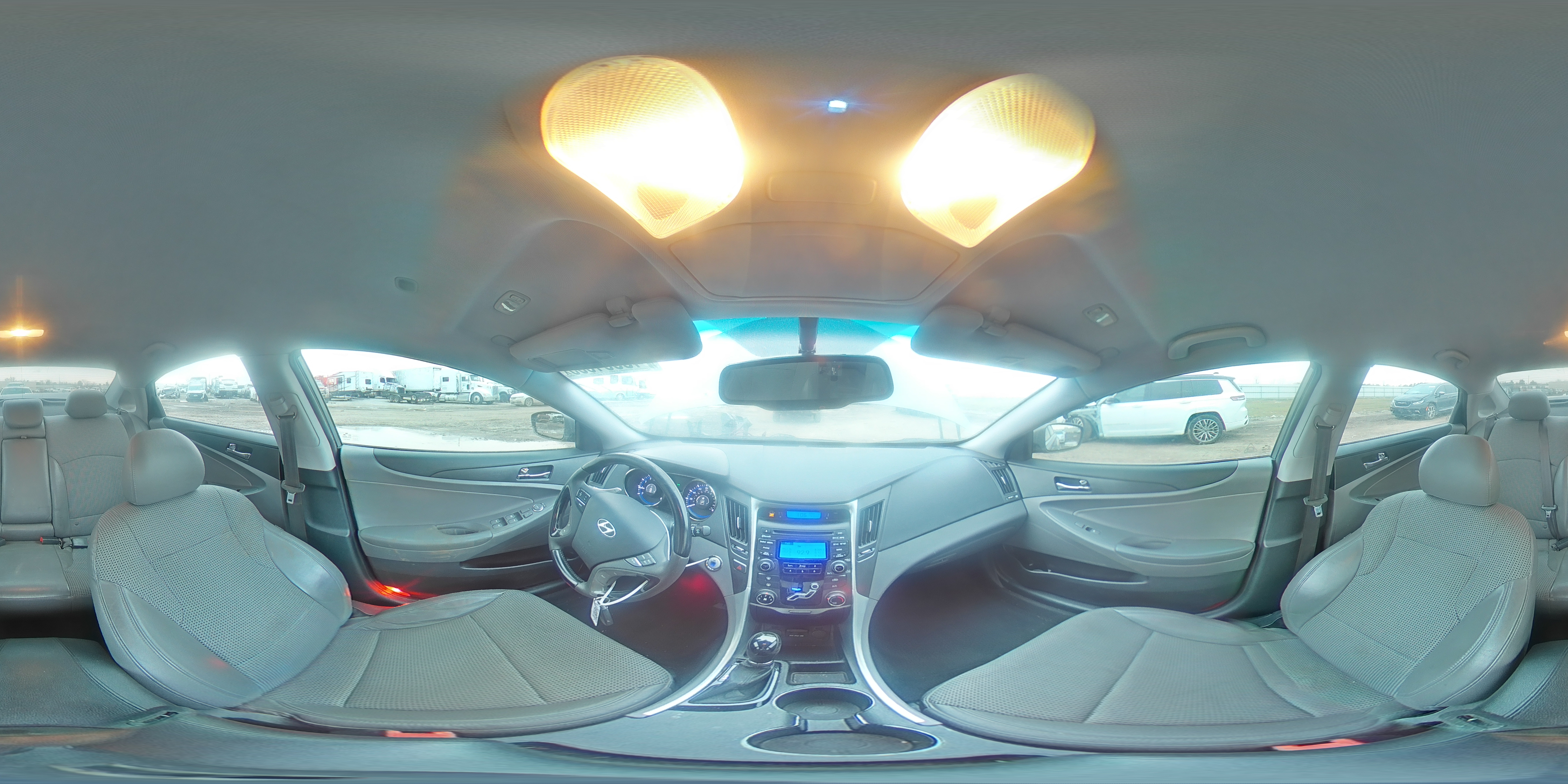 2012 Hyundai Sonata - Image 12