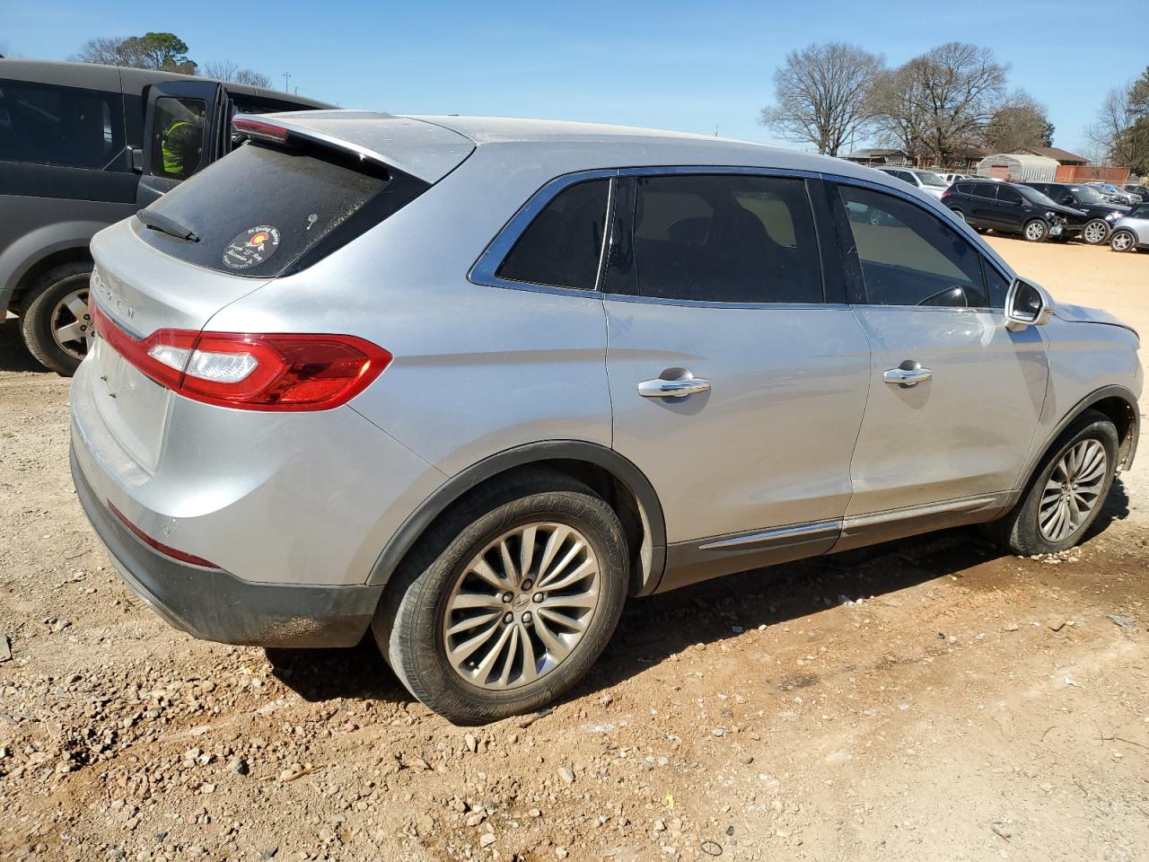 2016 Lincoln MKX - Image 3