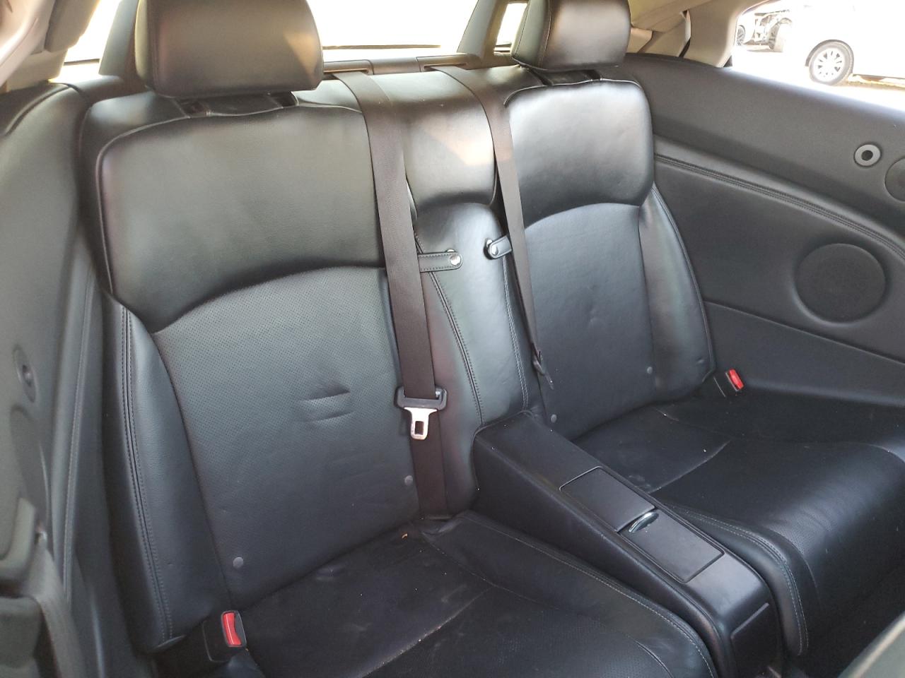 2011 Lexus IS - Image 10