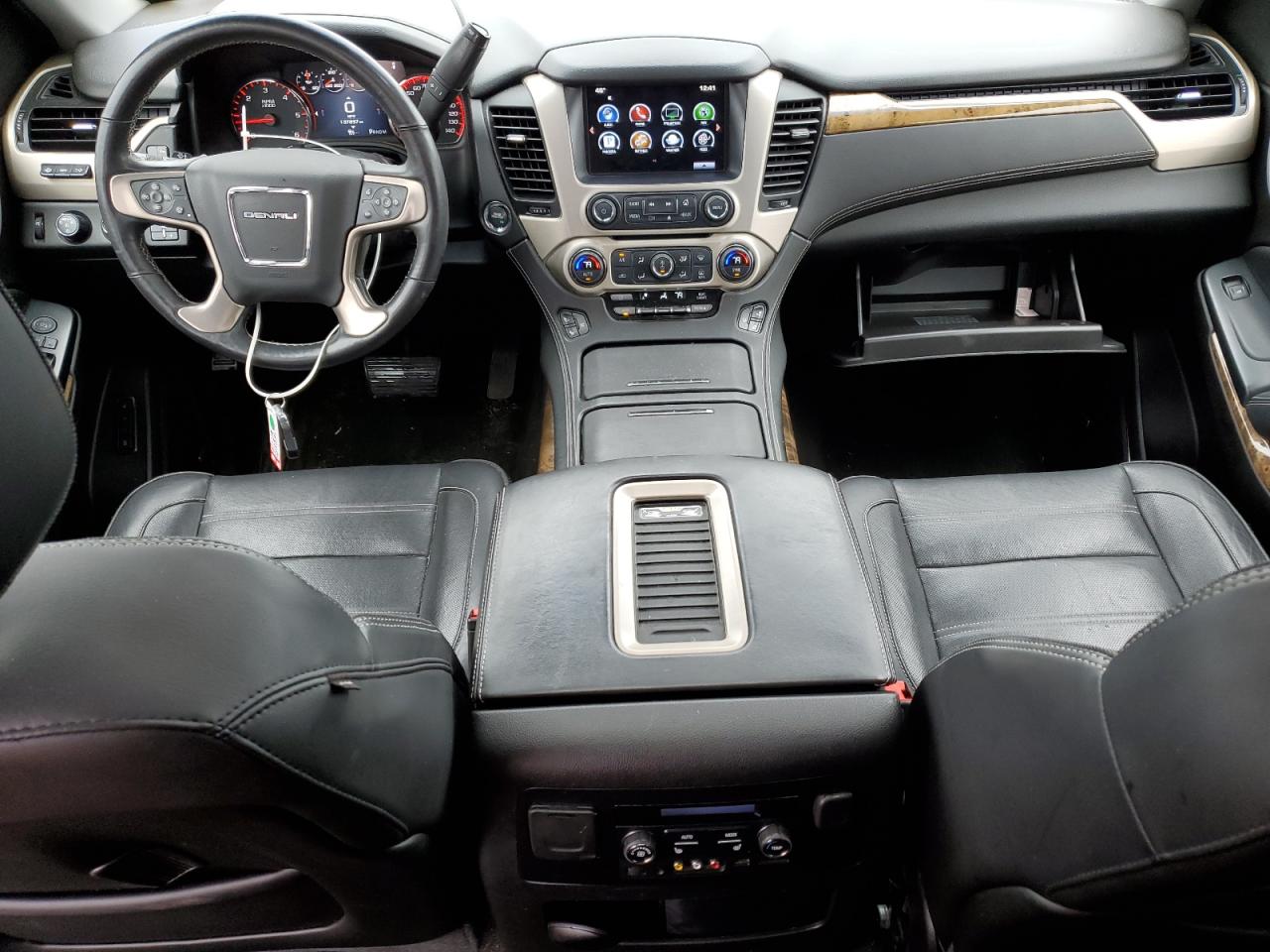 2016 GMC Yukon - Image 8