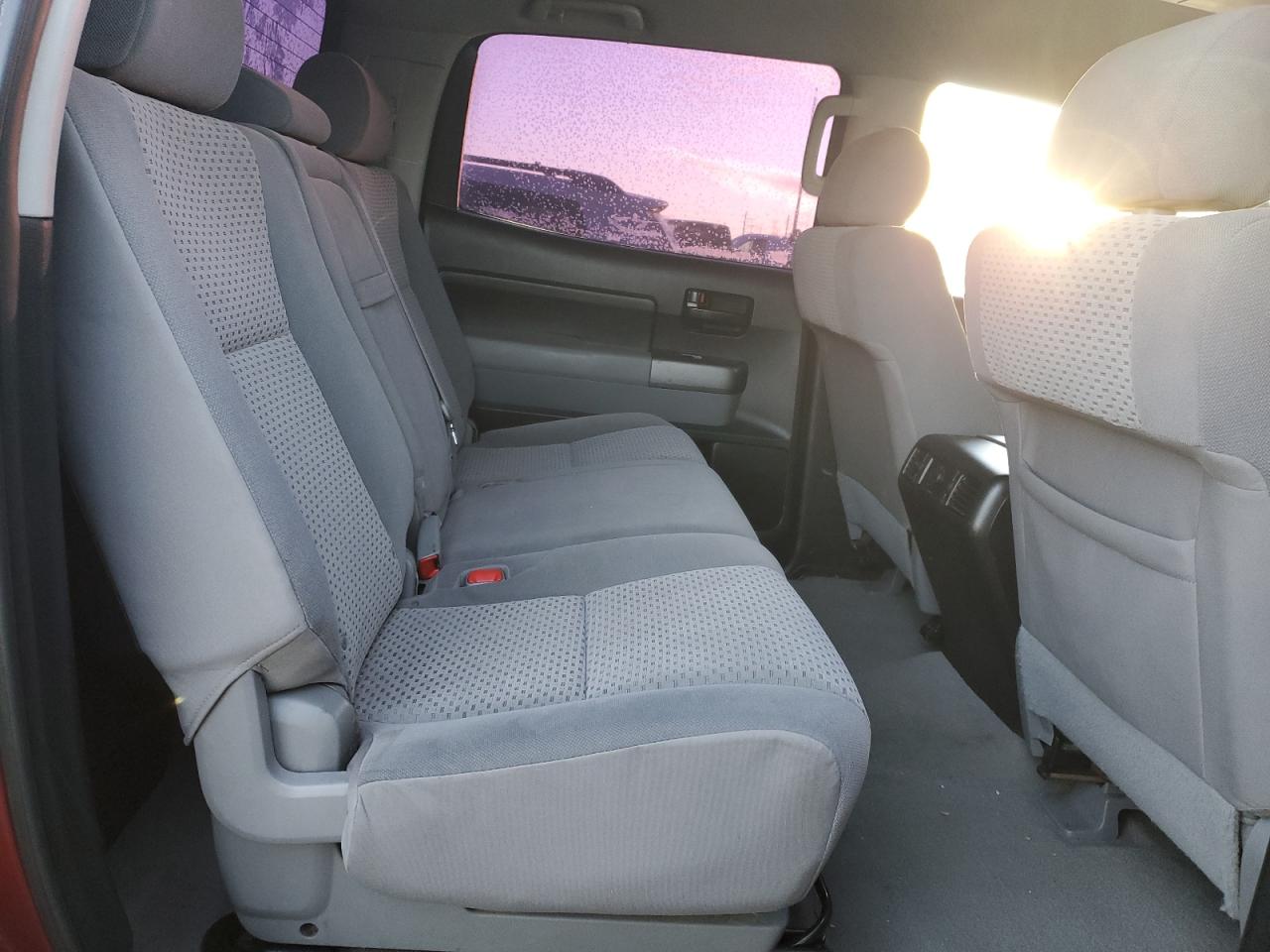 2010 Toyota Tundra - Image 11