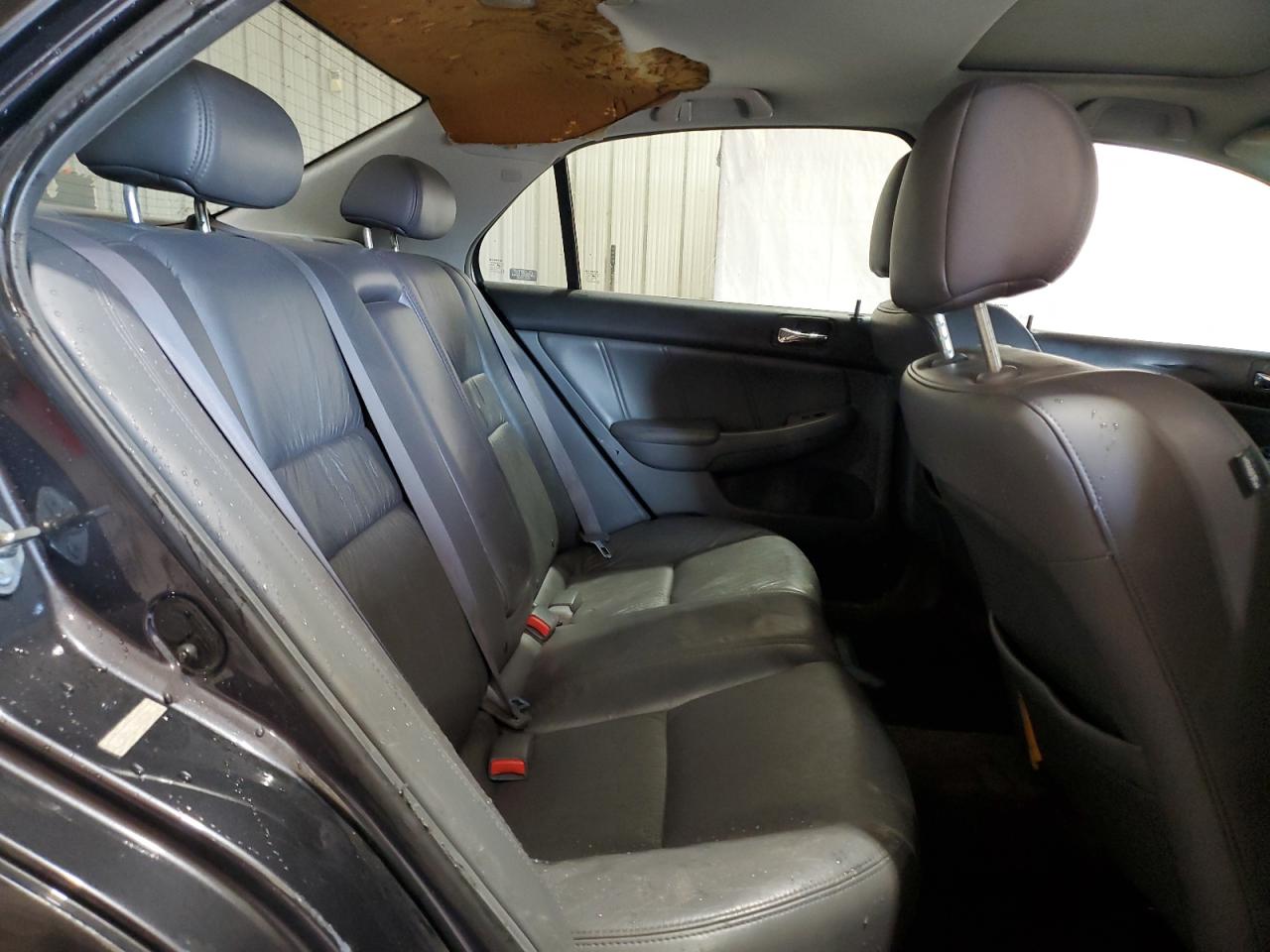 2006 Honda Accord - Image 10