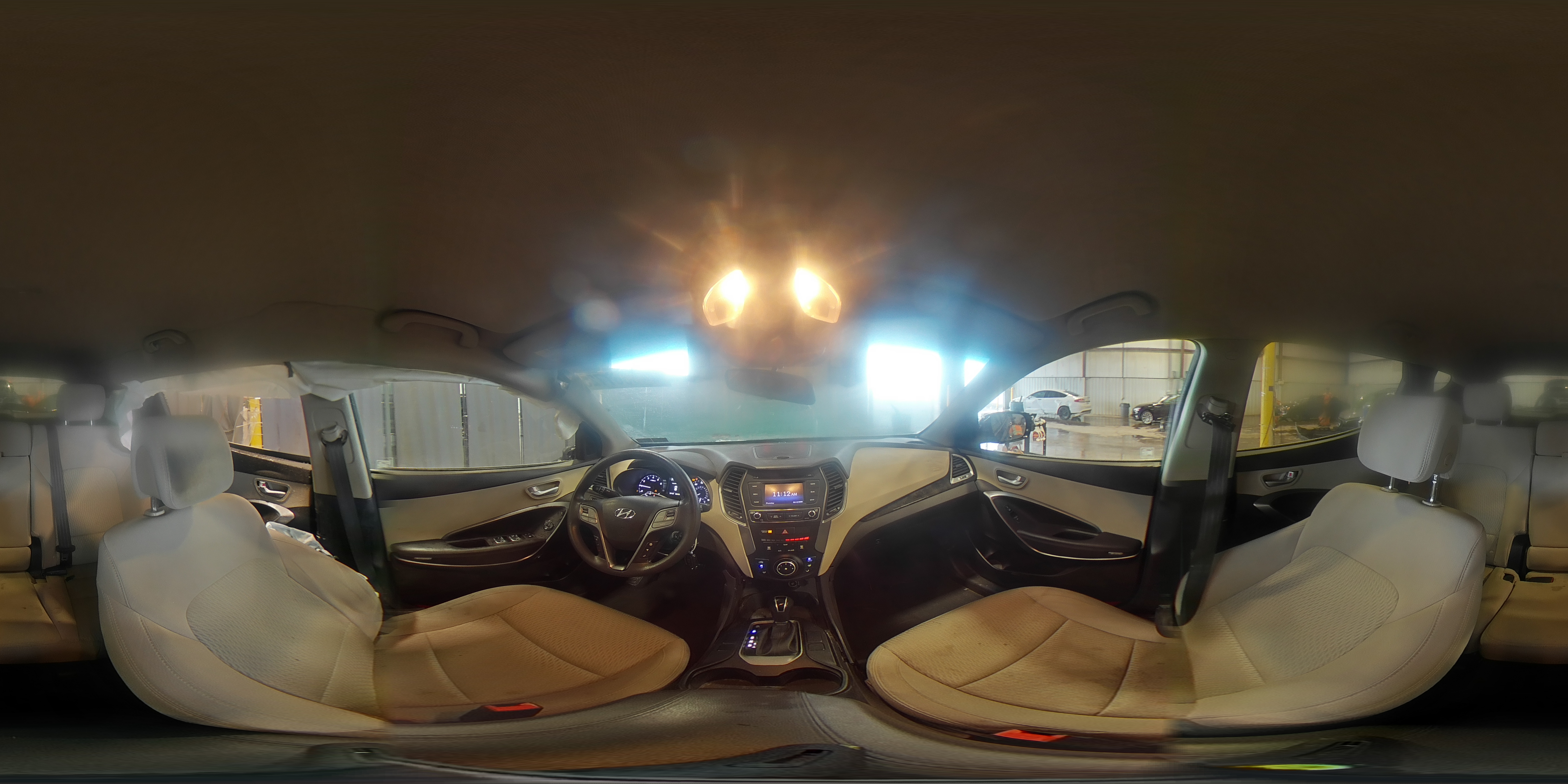 2018 Hyundai Santa Fe - Image 16