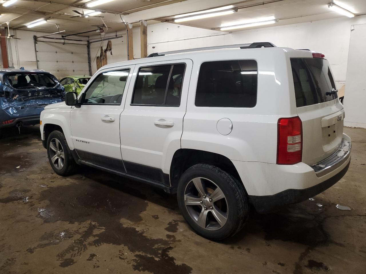 2016 Jeep Liberty (Patriot) - Image 2