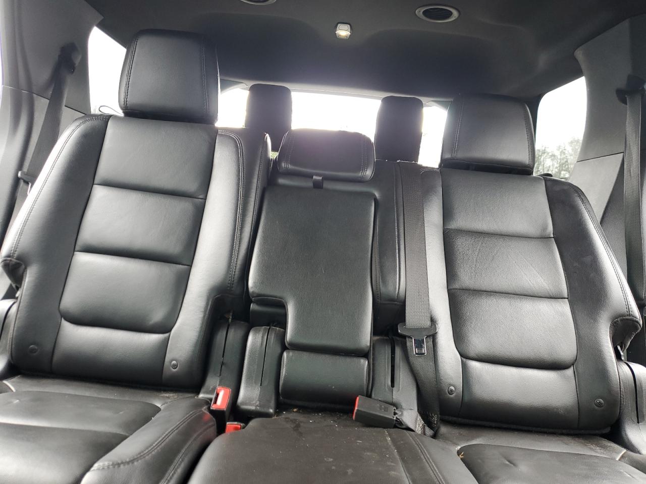 2015 Ford Explorer - Image 10