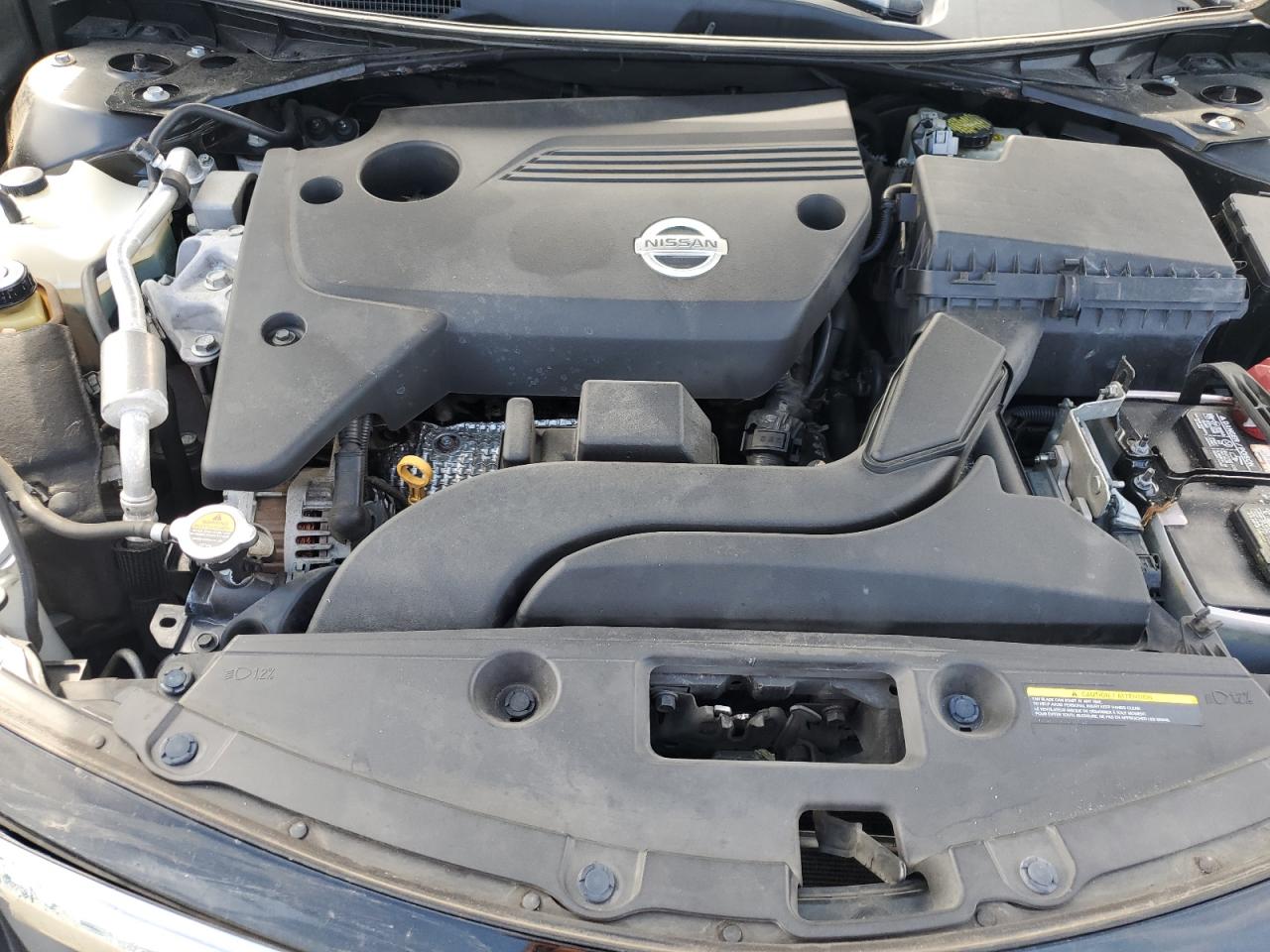 2015 Nissan Altima - Image 12