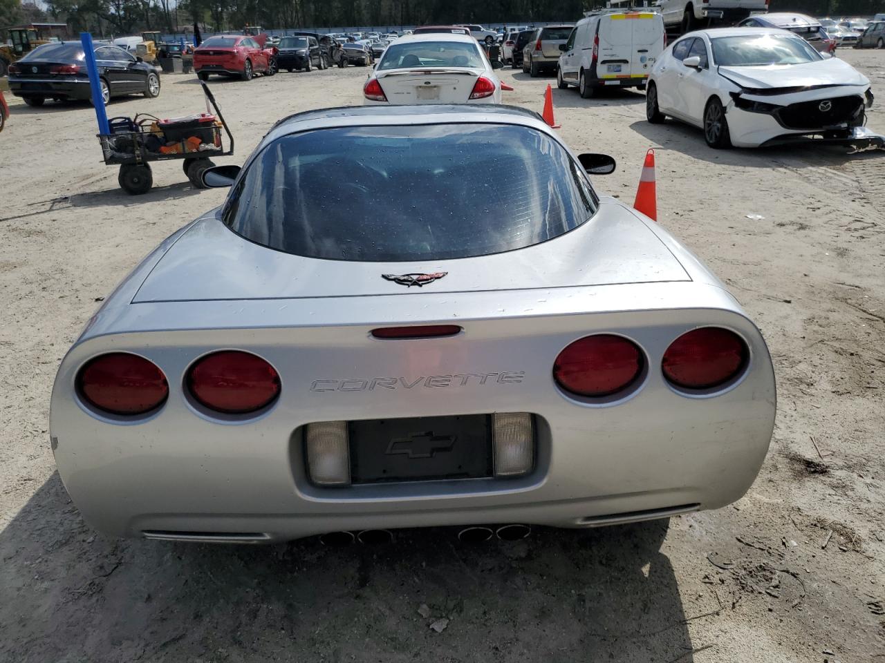 2001 Chevrolet Corvette - Image 10